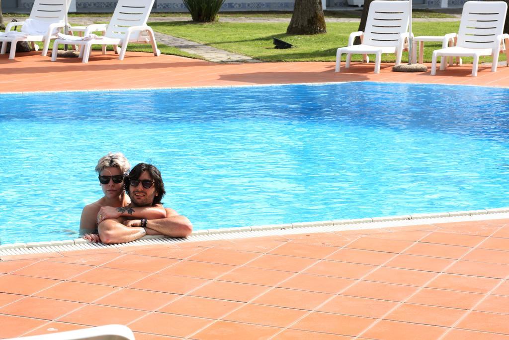 Hotel Barbarella Джуляно ин Кампания Екстериор снимка